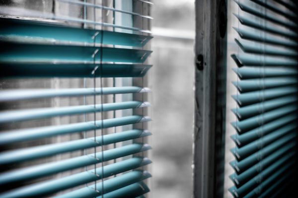 5 manieren om ramen te versieren in je woning